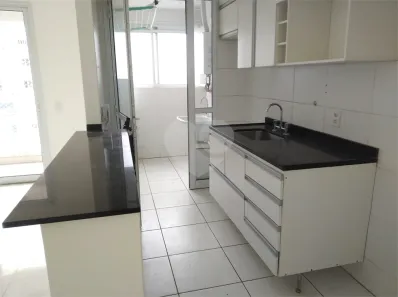 Apartamento com 2 Quartos para alugar, 55m² no Vila Anastácio, São Paulo