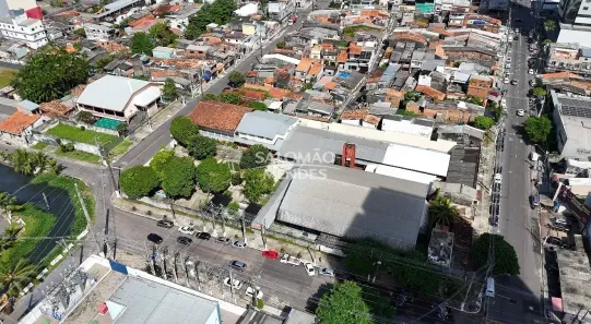 Prédio Comercial para alugar, 5500m² no Cremação, Belém