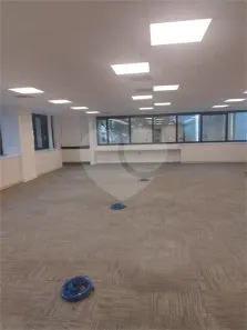 Sala Comercial para alugar, 233m² no Cerqueira César, São Paulo