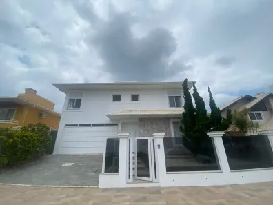 Casa com 4 Quartos para alugar, 380m² no Jurerê, Florianópolis