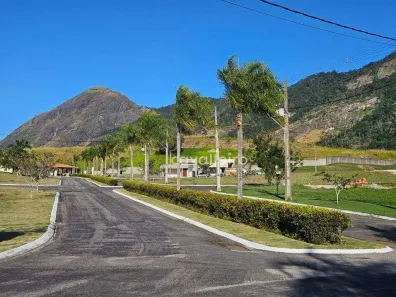 Lote/Terreno à venda, 381m² no Ubatiba, Maricá