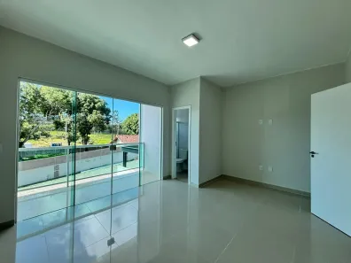Casa com 3 Quartos à venda, 155m² no Granja dos Cavaleiros, Macaé