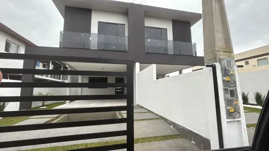 Sobrado com 3 Quartos à venda, 129m² no Ingleses do Rio Vermelho, Florianópolis