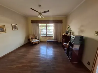 Casa com 3 Quartos à venda, 127m² no Vila Tibério, Ribeirão Preto