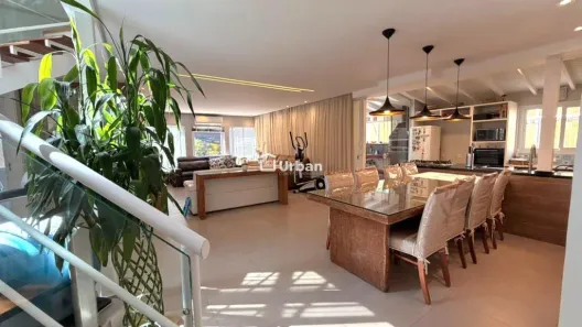 Casa de Condomínio com 4 Quartos à venda, 270m² no Bosque do Vianna, Cotia