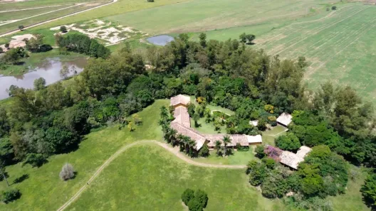 Fazenda/Sítio com 10 Quartos à venda, 2500m² no Área Rural de Tatuí, Tatuí