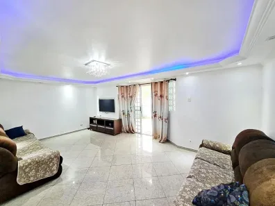 Casa com 4 Quartos para alugar, 210m² no Jardim Guarulhos, Guarulhos