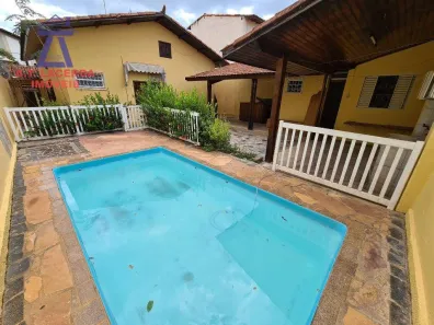 Casa com 3 Quartos à venda, 360m² no Cidade Nova, Montes Claros