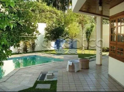 Casa com 4 Quartos para venda ou aluguel, 450m² no Alphaville Residencial Dois, Barueri