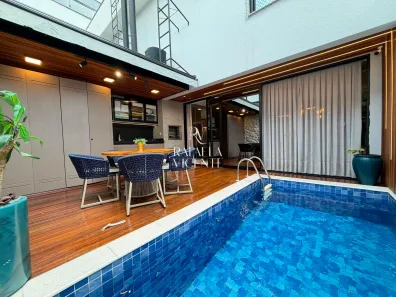Casa com 3 Quartos à venda, 125m² no América, Joinville