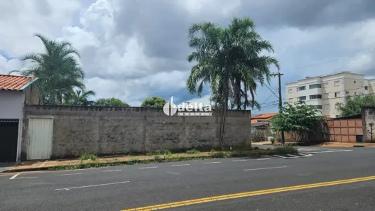 Lote/Terreno à venda, 360m² no Santa Mônica, Uberlândia