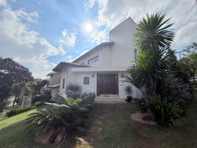 Casa de Condomínio com 3 Quartos para alugar, 380m² no Vila Faustina II, Valinhos