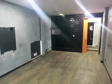 Ponto Comercial para alugar, 58m² no Várzea, Teresópolis
