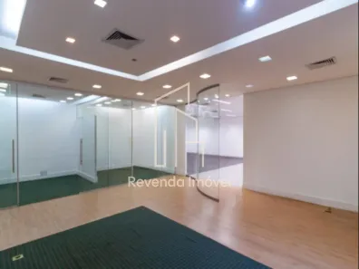 Prédio Comercial para alugar, 691m² no Pinheiros, São Paulo