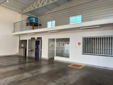 Galpão/Depósito/Armazém para alugar, 267m² no Presidente Roosevelt, Uberlândia