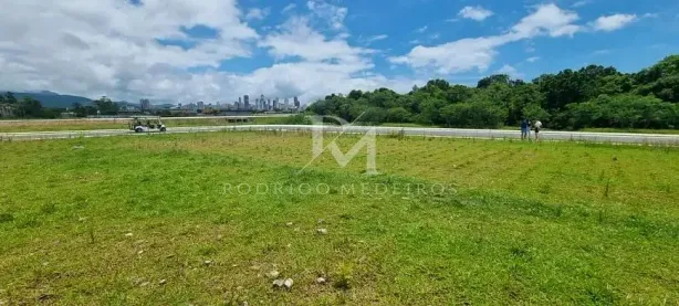 Lote/Terreno à venda, 716m² no Jardim Dourado, Porto Belo