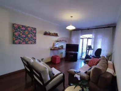 Sobrado com 3 Quartos à venda, 184m² no Jardim Ester Yolanda, São Paulo