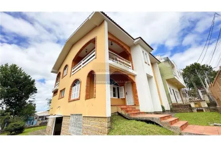 Casa com 3 Quartos à venda, 331m² no Centro, Viamão