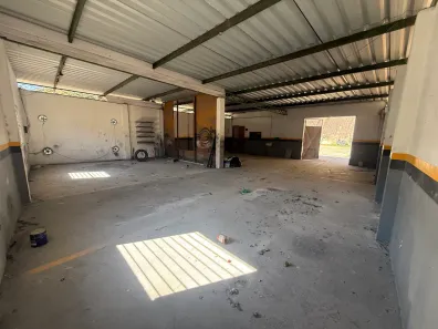 Galpão/Depósito/Armazém para alugar, 120m² no Itaipava, Petrópolis