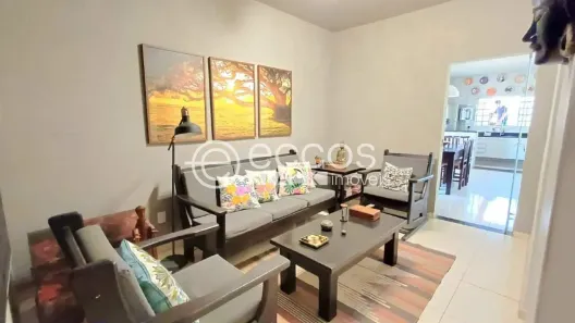 Casa com 4 Quartos à venda, 187m² no Jaraguá, Uberlândia