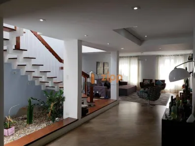 Sobrado com 4 Quartos à venda, 287m² no Água Fria, São Paulo