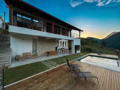 Casa de Condomínio com 4 Quartos à venda, 283m² no Vargem Grande, Teresópolis
