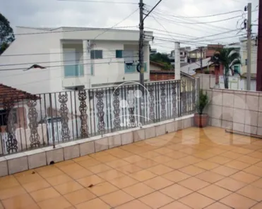 Casa com 2 Quartos à venda, 172m² no Vila Scarpelli, Santo André