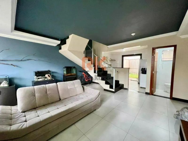 Casa com 3 quartos — Santa Amélia, Belo Horizonte