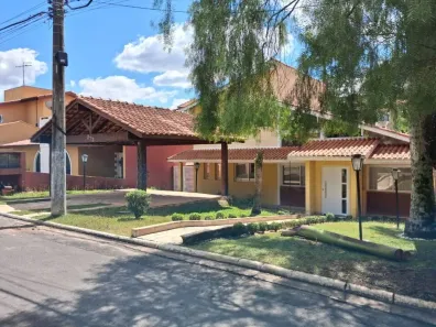 Casa de Condomínio com 3 Quartos para alugar, 364m² no Jardim do Golf I, Jandira