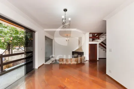 Sobrado com 4 Quartos à venda, 340m² no Jardim Londrina, São Paulo