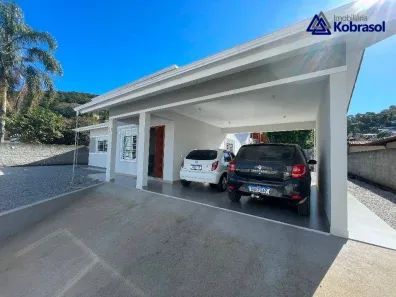 Casa com 3 Quartos à venda, 122m² no Forquilhinha, São José