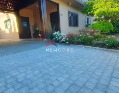 Casa com 5 Quartos à venda, 250m² no Aventureiro, Joinville