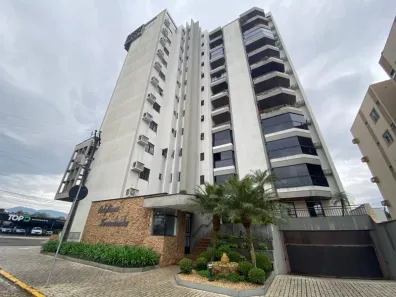 com 2 Quartos para alugar, 130m² no Centro, Timbó