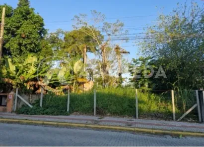 Lote/Terreno à venda, 345m² no Mariscal, Bombinhas