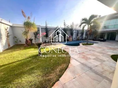 Casa com 5 Quartos para alugar, 480m² no Jardim Karaíba, Uberlândia
