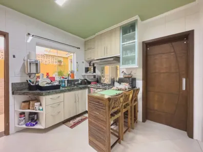 Casa com 4 Quartos à venda, 200m² no Nova Petrópolis, São Bernardo do Campo