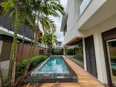Sobrado com 4 Quartos para alugar, 440m² no Urbanova, São José dos Campos