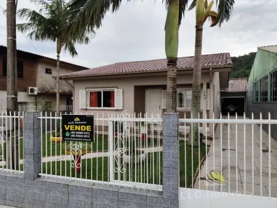 Casa com 2 Quartos à venda, 170m² no Vila Santo Antonio, Imbituba