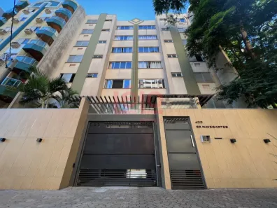 Apartamento com 2 Quartos para alugar, 55m² no Zona 07, Maringá