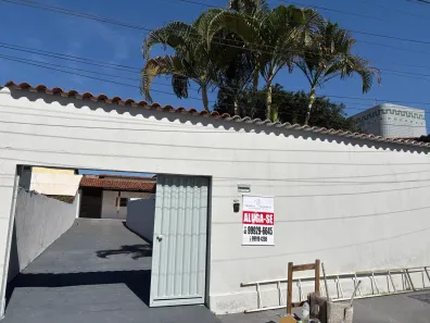 Casa com 3 Quartos para alugar, 114m² no Jardim Brasil, Goiânia