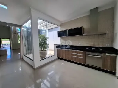 Casa de Condomínio com 3 Quartos à venda, 200m² no Solar Primavera, Piratininga