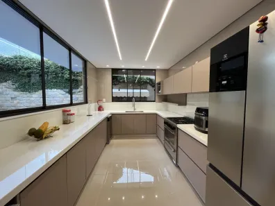 Casa com 3 Quartos à venda, 260m² no Guarujá, Betim