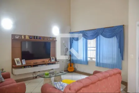 Casa com 3 Quartos à venda, 231m² no Independência, São Bernardo do Campo