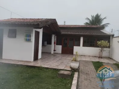 Casa com 3 Quartos à venda, 125m² no Jardim Mariella, Caraguatatuba