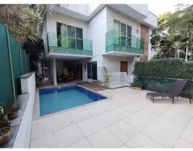 Casa de Condomínio com 3 Quartos à venda, 220m² no Engenho do Mato, Niterói