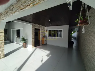 Casa com 3 Quartos à venda, 219m² no Alto Tarumã, Pinhais