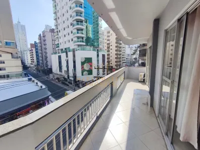 Apartamento com 3 Quartos para alugar, 120m² no Centro, Balneário Camboriú