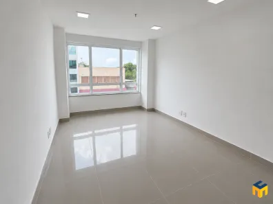 Sala Comercial para alugar, 24m² no Bangu, Rio de Janeiro
