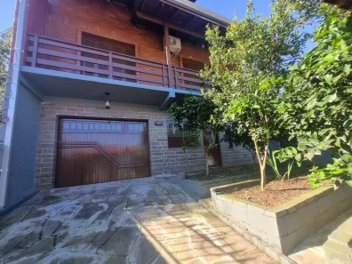 Casa com 5 Quartos para alugar, 366m² no Desvio Rizzo, Caxias do Sul