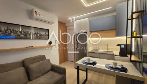Apartamento com 1 Quarto para alugar, 24m² no Centro, Curitiba
